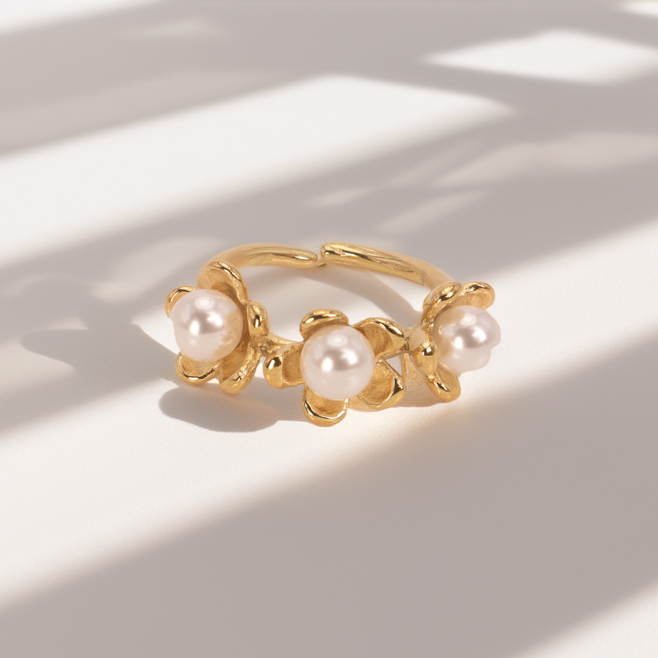 Daisy Chain Ring