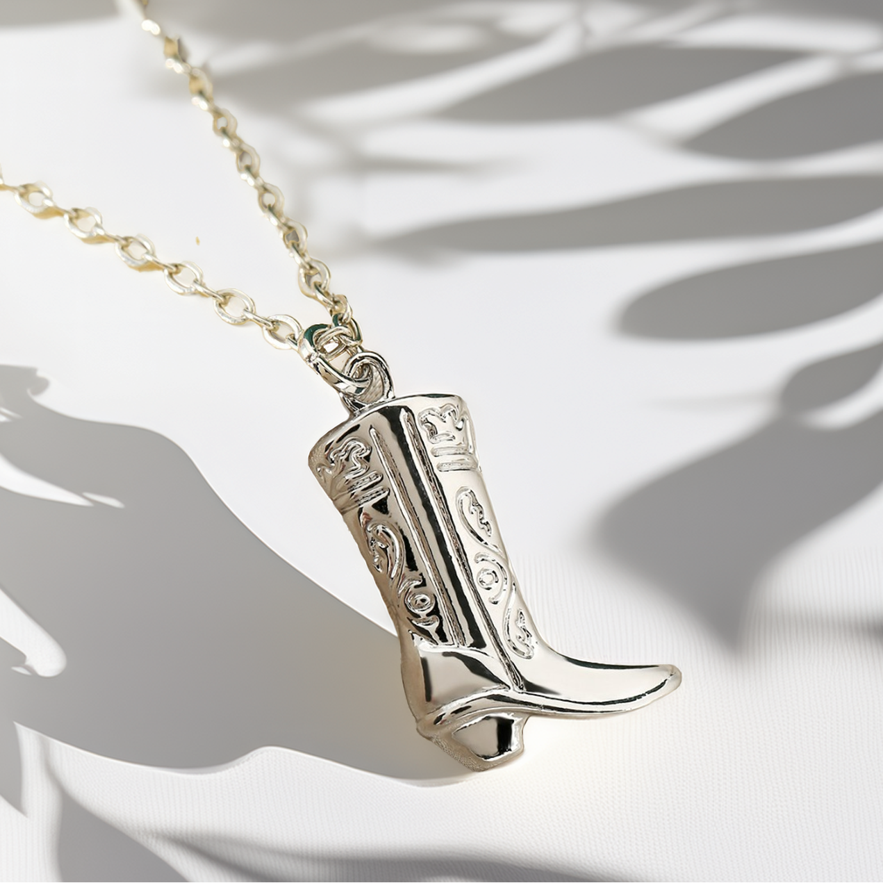 Howdy Necklace